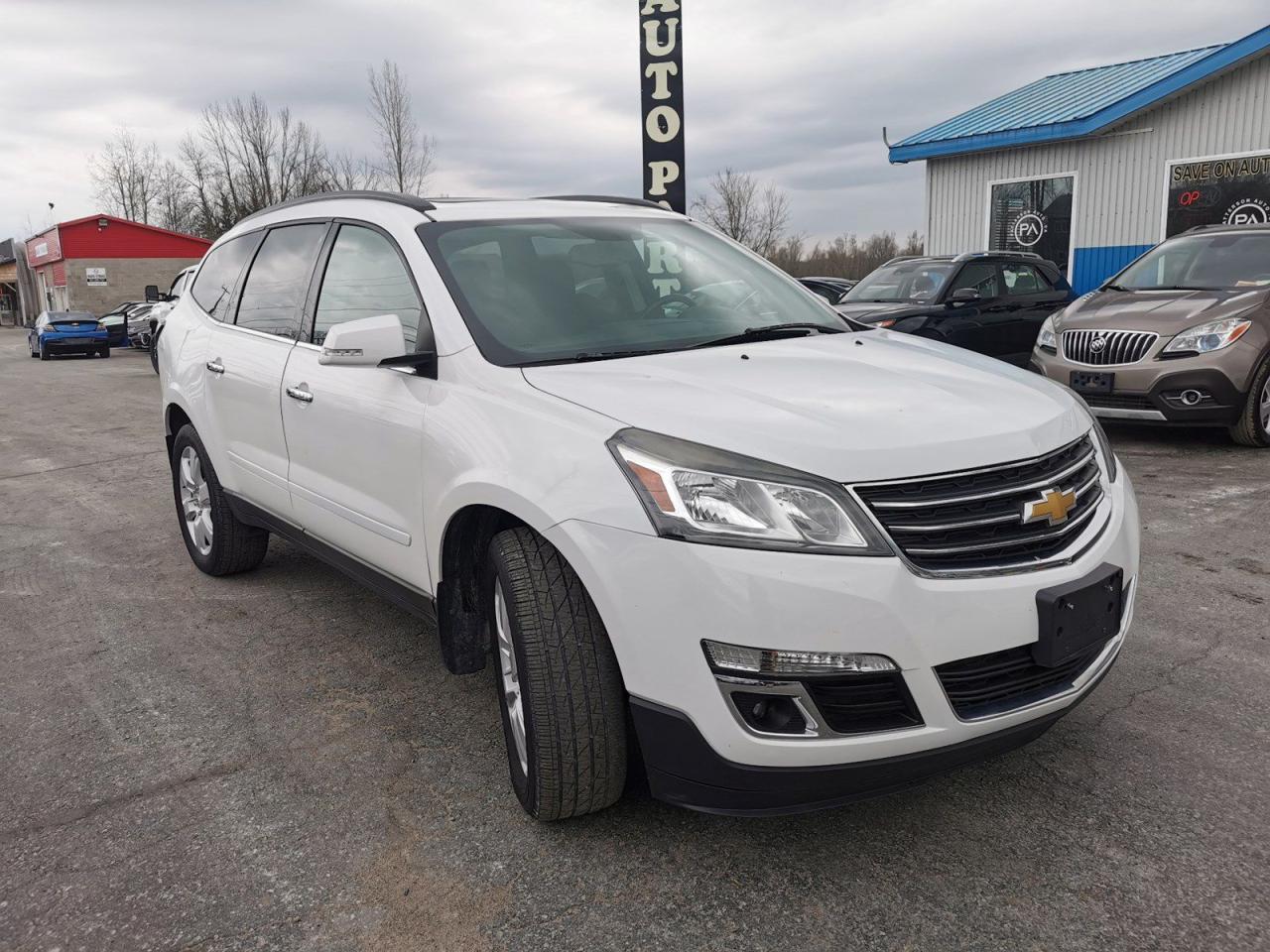 2017 Chevrolet Traverse 1LT - Photo #6