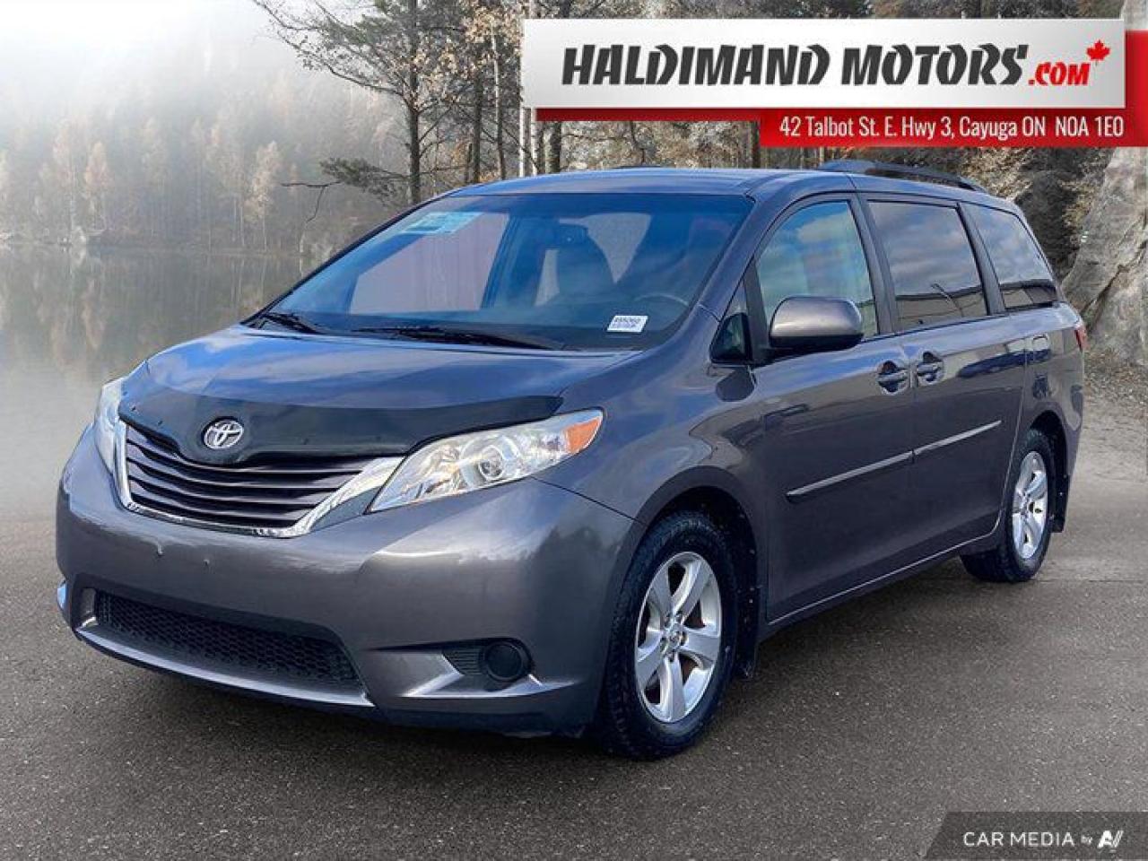 Used 2015 Toyota Sienna LE for sale in Cayuga, ON