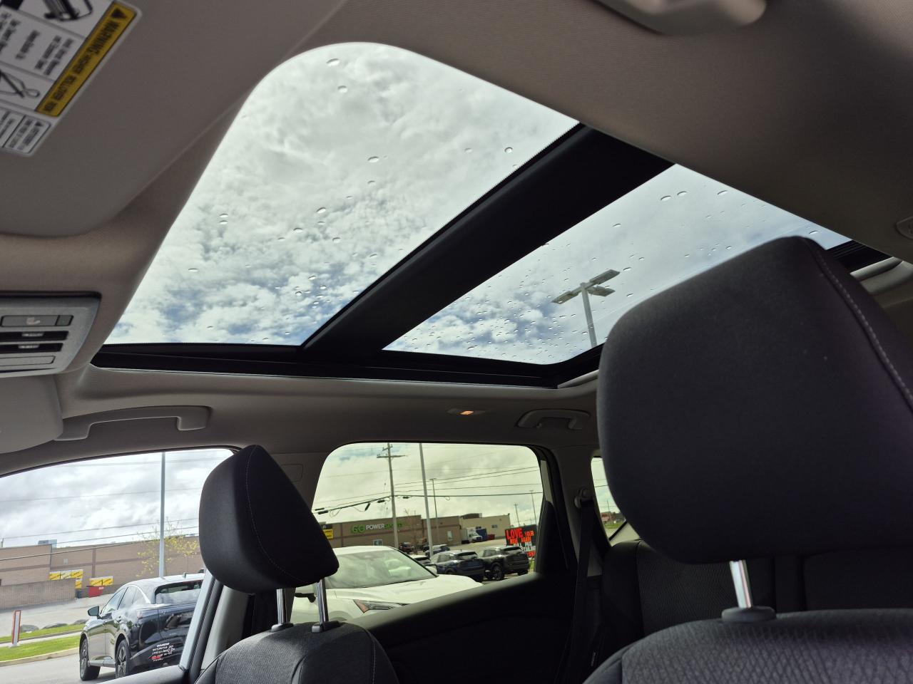 2025 Nissan Rogue SV MOONROOF Photo12