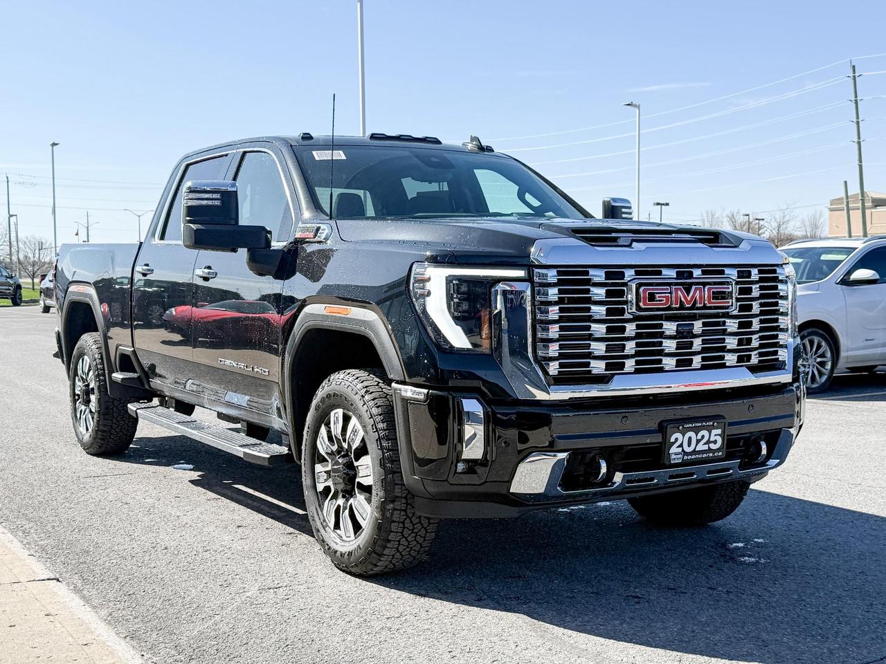 2025 GMC Sierra 2500 HD Denali DURAMAX 6.6L V8 WITH REMOTE START/ENTRY, HEATED SEATS, HEATED STEERING WHEEL, VENTILATED SEATS, SUNROOF, HD SURROUND VISION Photo