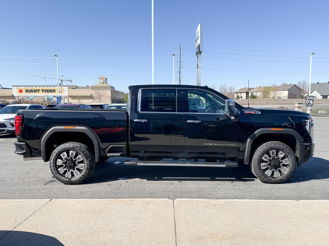 2025 GMC Sierra 2500 HD Denali DURAMAX 6.6L V8 WITH REMOTE START/ENTRY, HEATED SEATS, HEATED STEERING WHEEL, VENTILATED SEATS, SUNROOF, HD SURROUND VISION Photo