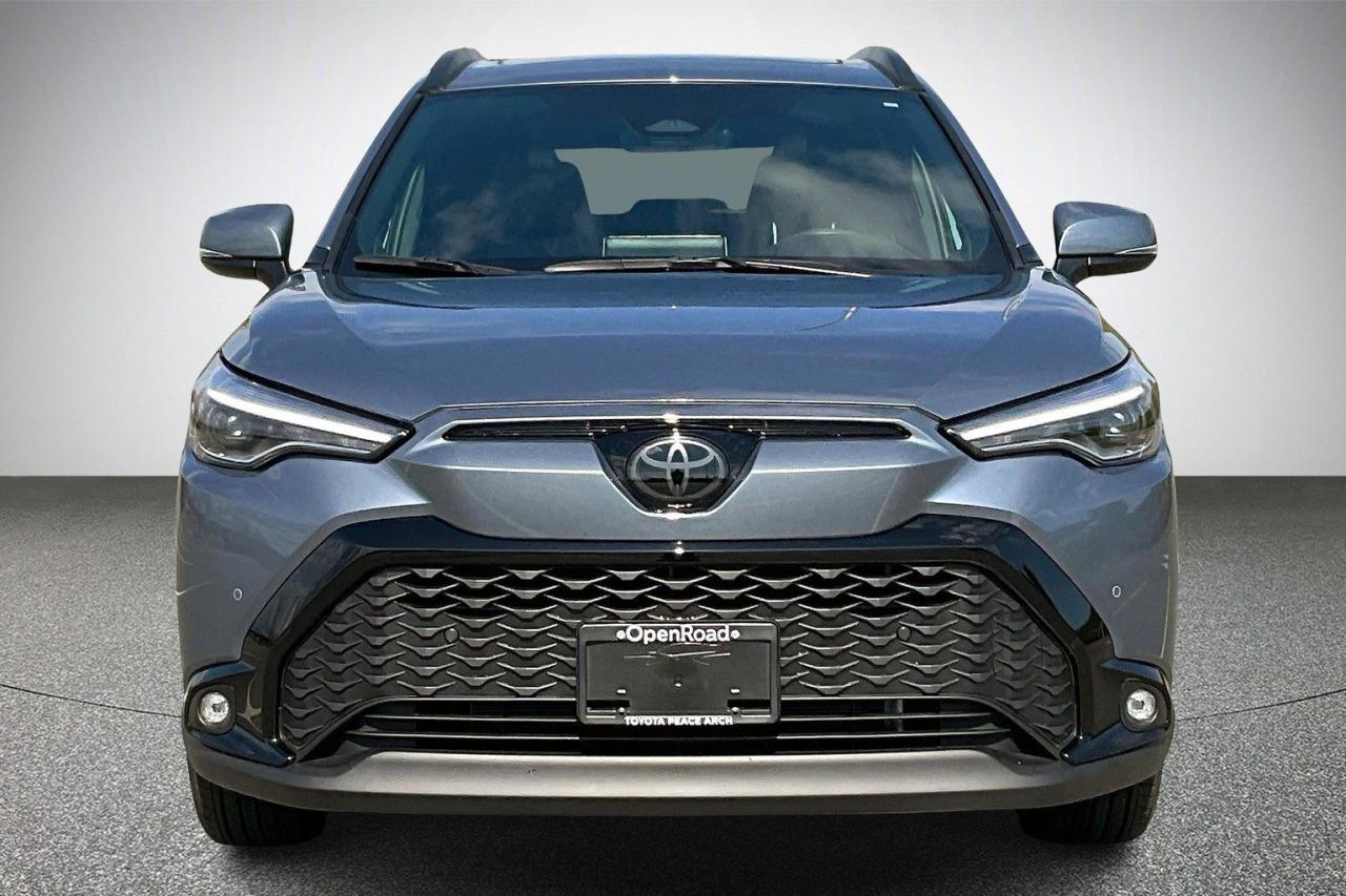 Used 2024 Toyota Corolla Cross Hybrid XSE AWD for sale in Surrey, BC