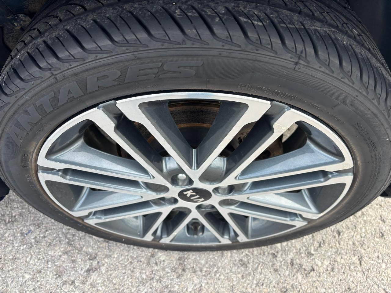 2018 Kia Rio EX, Hatchback, Sunroof, Alloy Wheels, Heated Seats - Photo #20