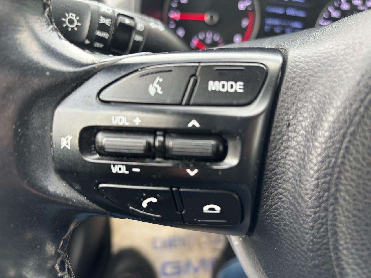 2018 Kia Rio EX, Hatchback, Sunroof, Alloy Wheels, Heated Seats - Photo #15