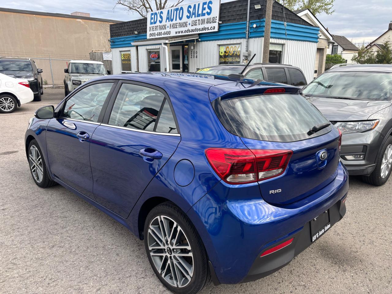 2018 Kia Rio EX, Hatchback, Sunroof, Alloy Wheels, Heated Seats - Photo #5