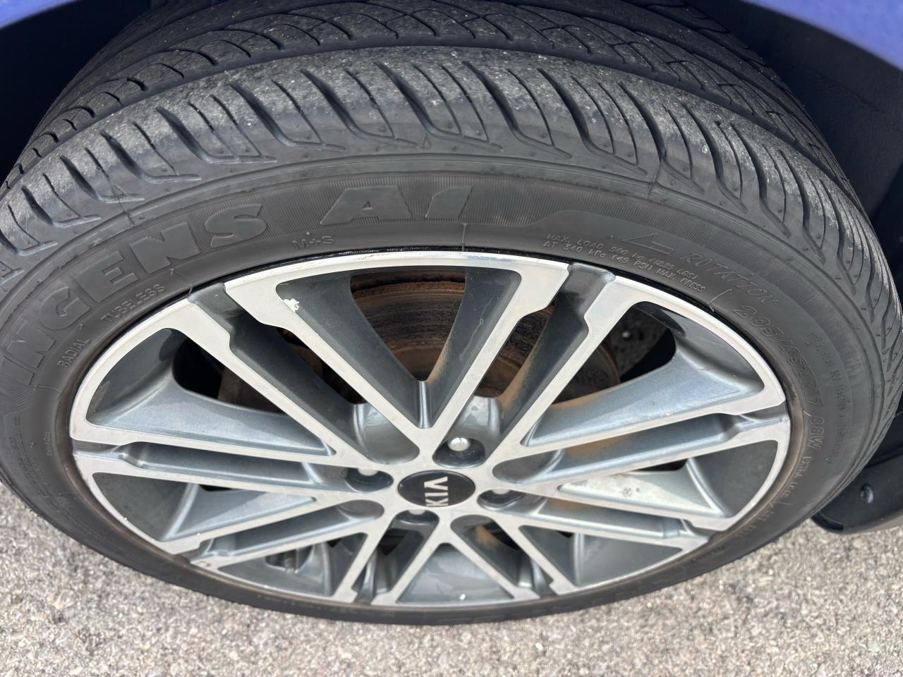 2018 Kia Rio EX, Hatchback, Sunroof, Alloy Wheels, Heated Seats - Photo #22