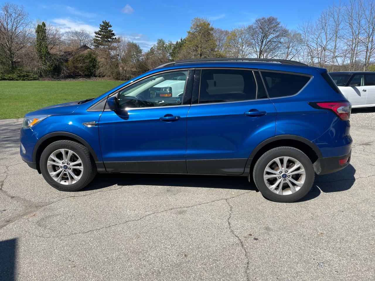 2017 Ford Escape SE - Photo #3