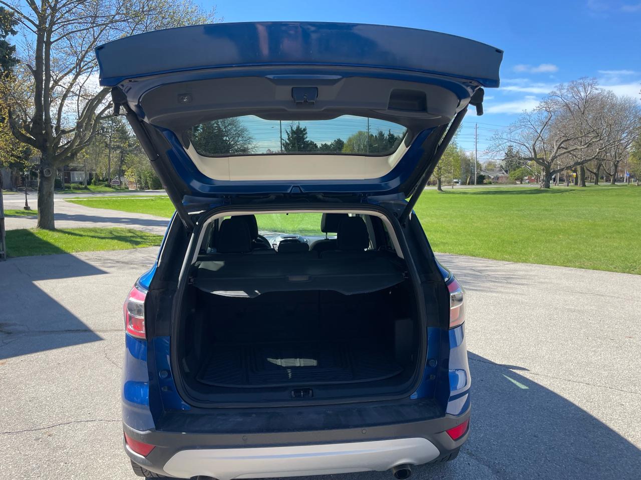 2017 Ford Escape SE - Photo #9