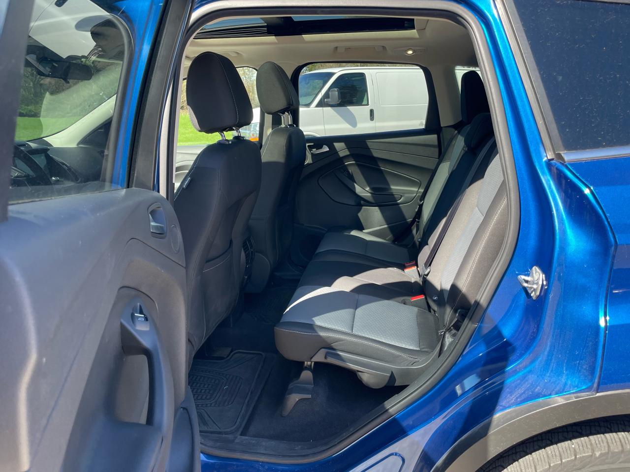 2017 Ford Escape SE - Photo #12