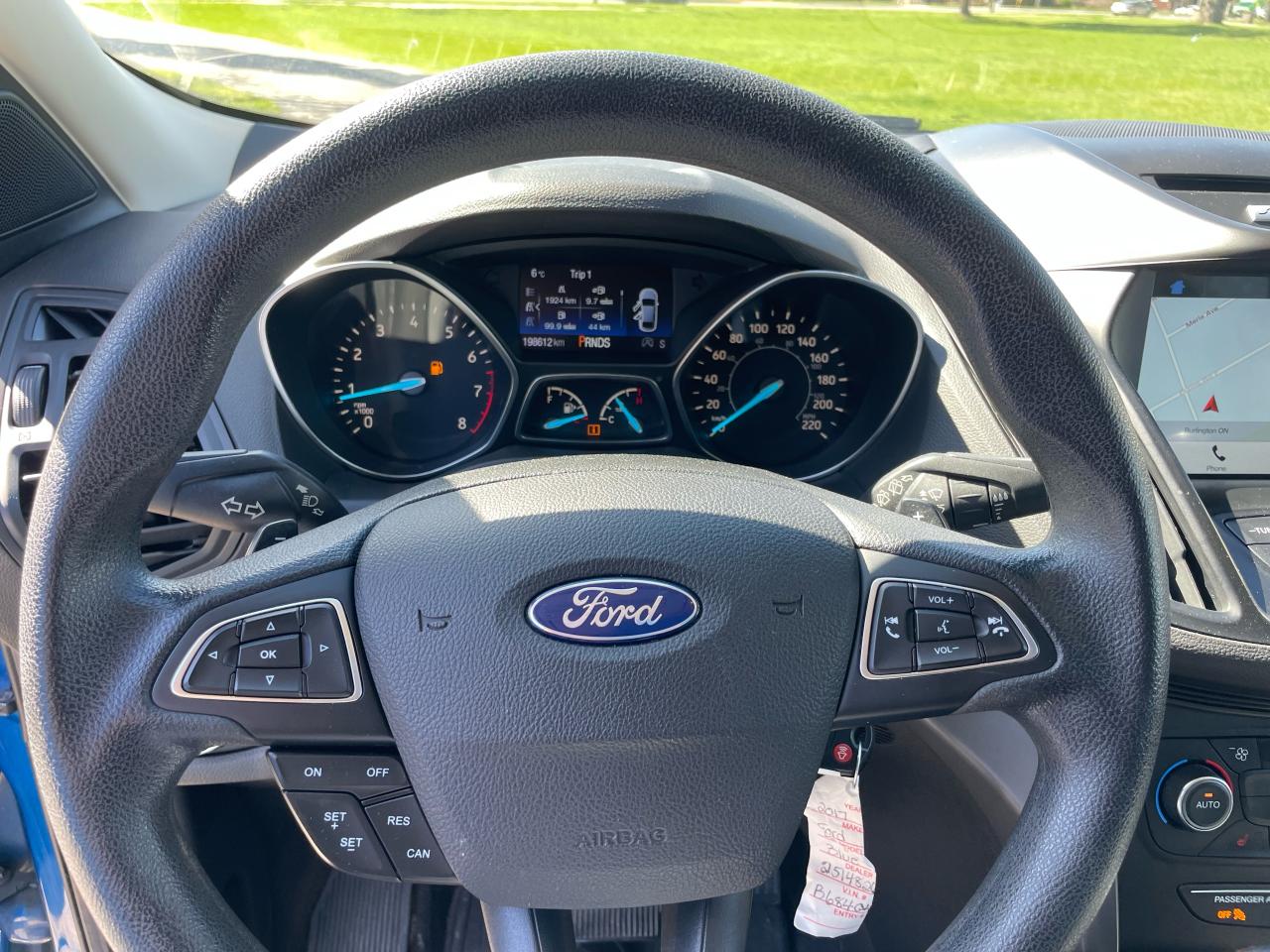 2017 Ford Escape SE - Photo #14