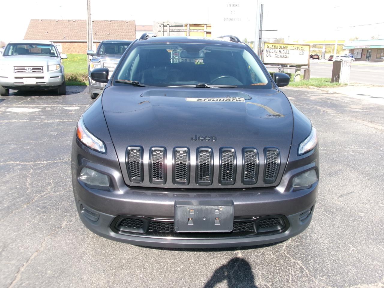 2016 Jeep Cherokee Sport  4x4 - Photo #2