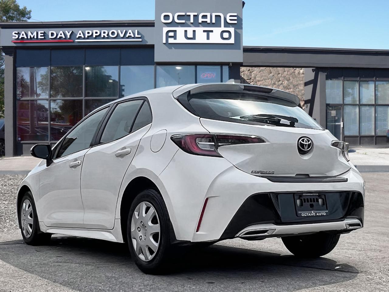 2021 Toyota Corolla Hatchback CVT Photo4