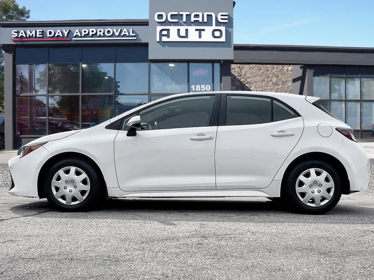 2021 Toyota Corolla Hatchback CVT Photo2