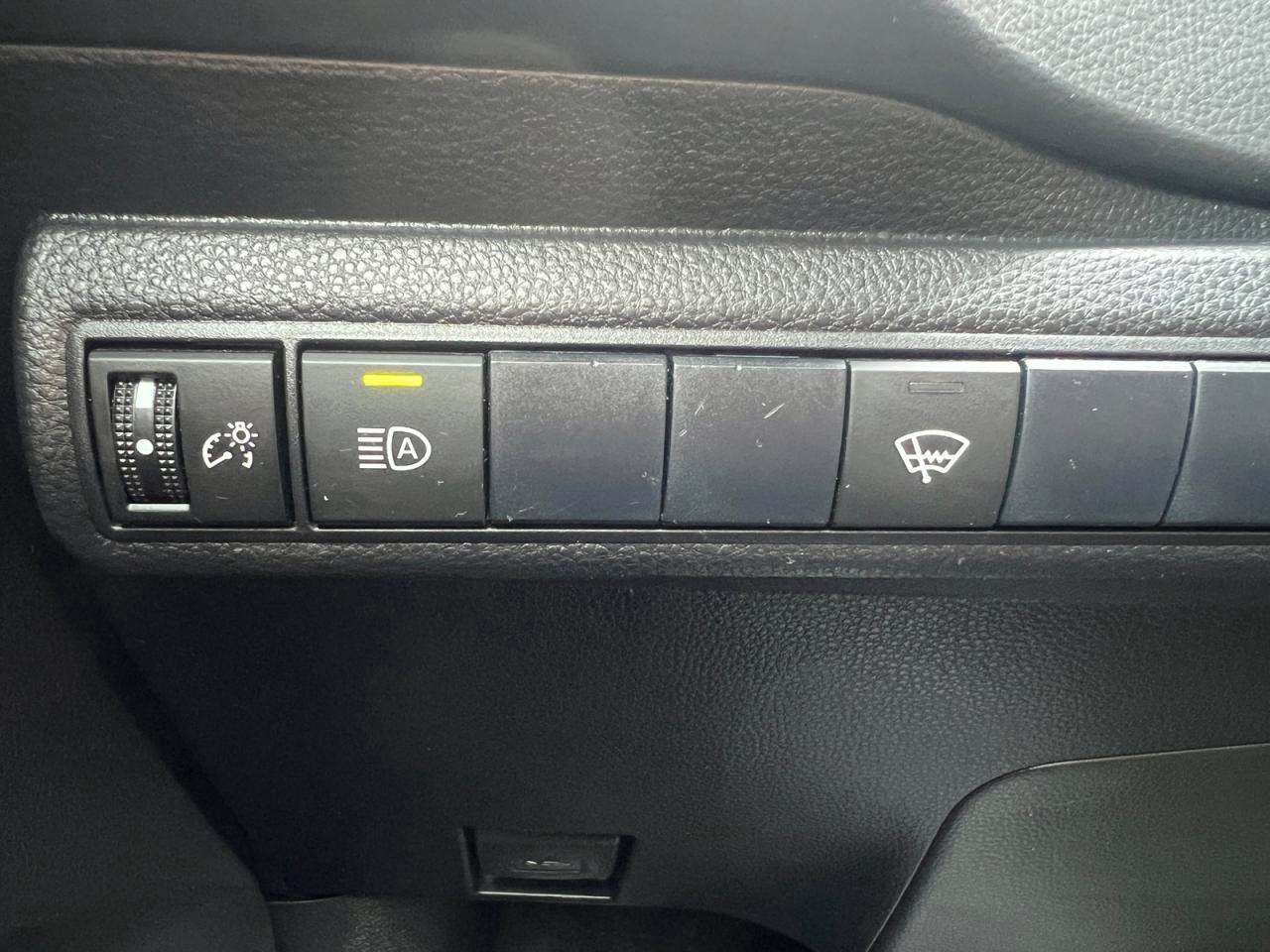 2021 Toyota Corolla Hatchback CVT Photo