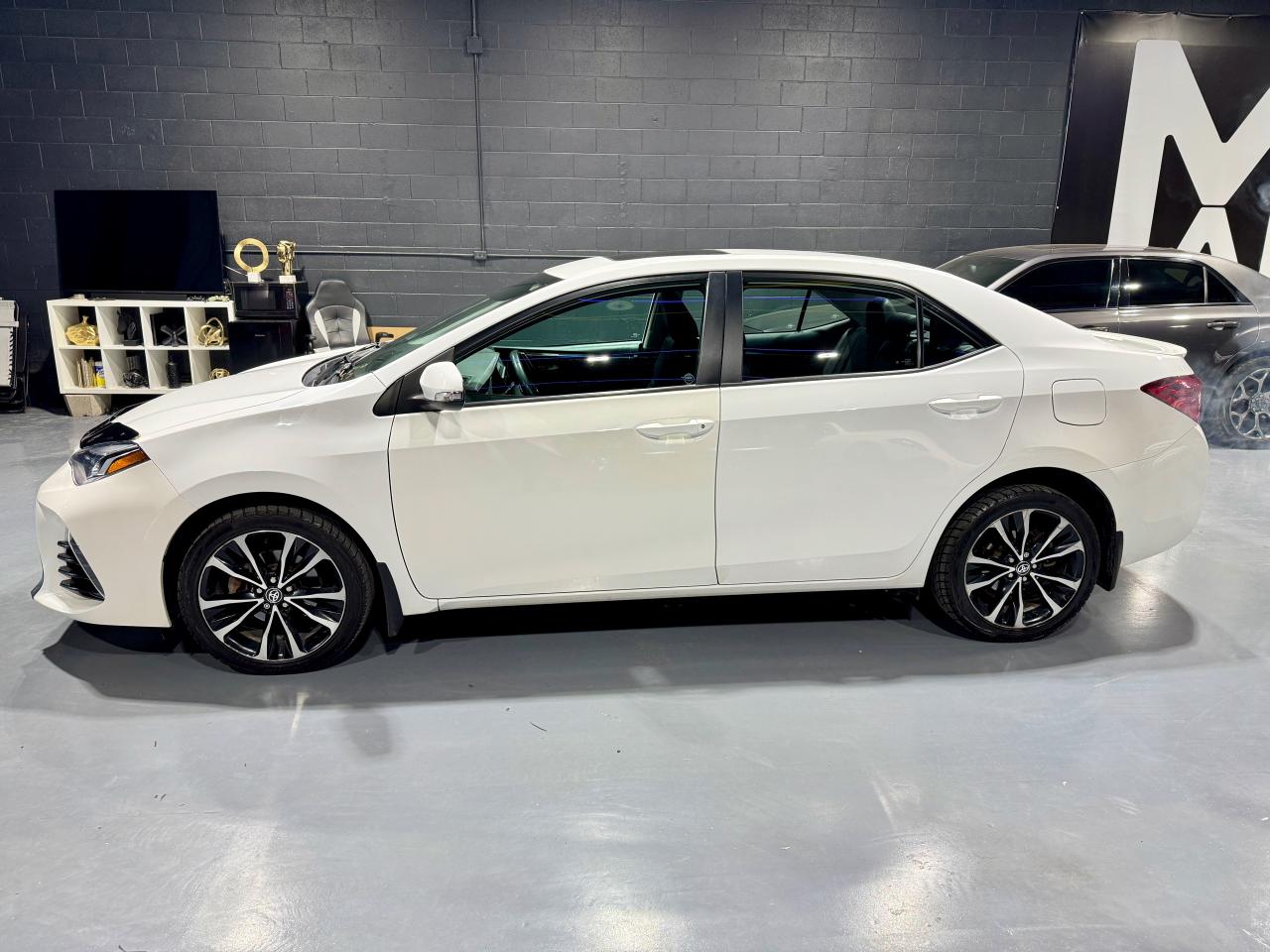 2017 Toyota Corolla SE - Photo #7