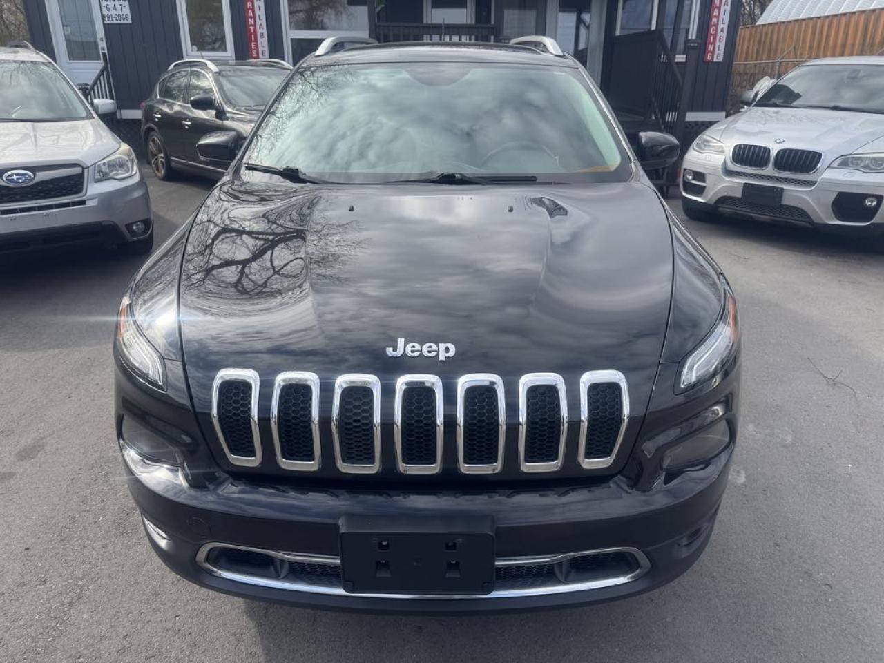 2015 Jeep Cherokee  - Photo #3