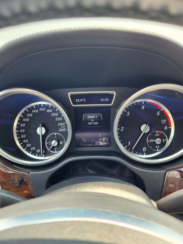 2014 Mercedes-Benz GL-Class GL 350 BLUETEC | CLEAN CARFAX | Photo13