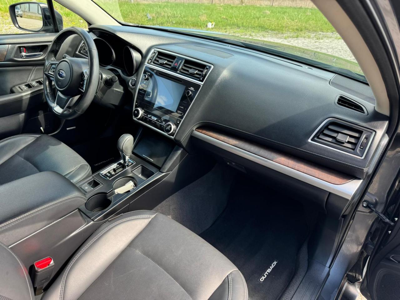 2019 Subaru Outback 3.6R LIMITED | ONE OWNER | LEATHER | SUNROOF | NAV Photo32
