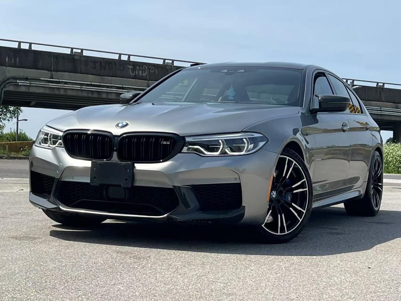 Used 2018 BMW M5 NO ACCIDENT/ CARBON ROOF/ Advanced Driver Assistance for sale in Richmond, BC