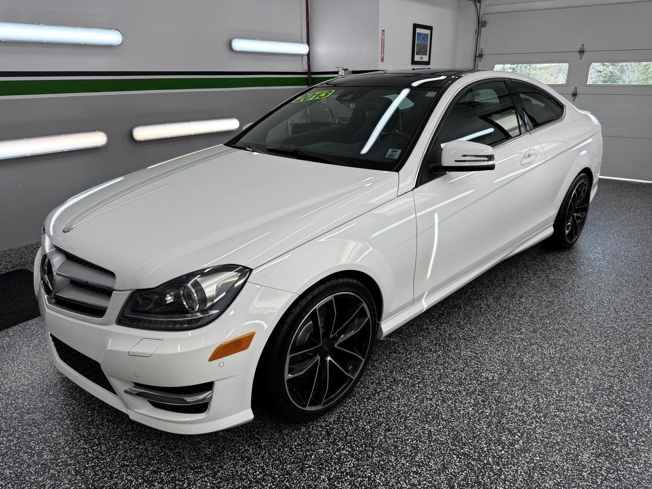 2013 Mercedes-Benz C-Class C350 - Photo #3