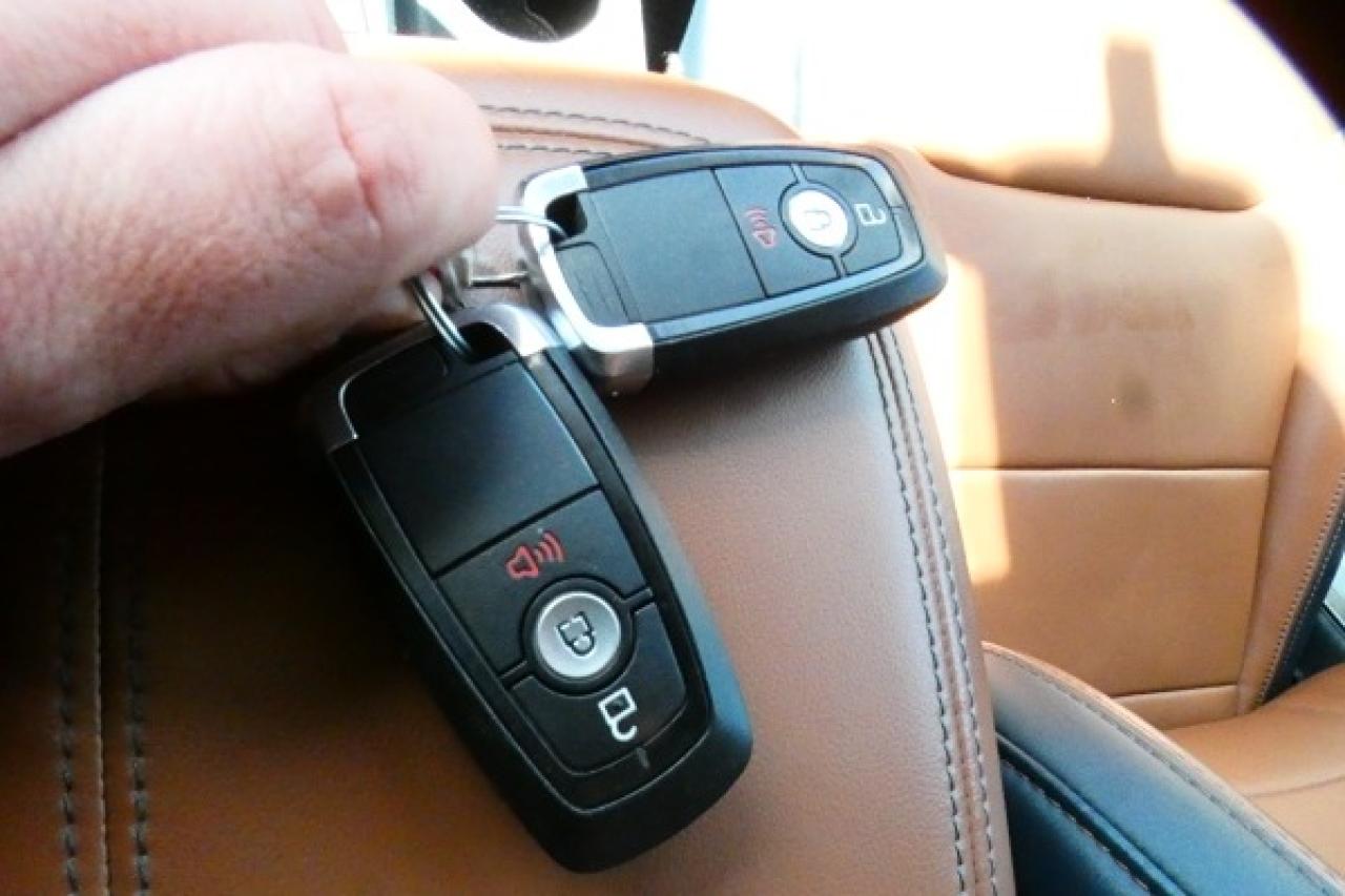 2022 Ford Maverick LARIAT AWD w/Heated Leather seats, BUC - Photo #19
