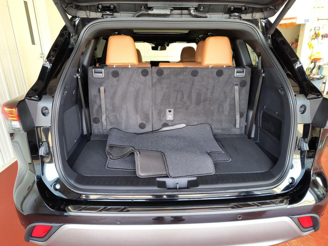 2025 Toyota Highlander HYBRID Limited Platinum AWD Photo