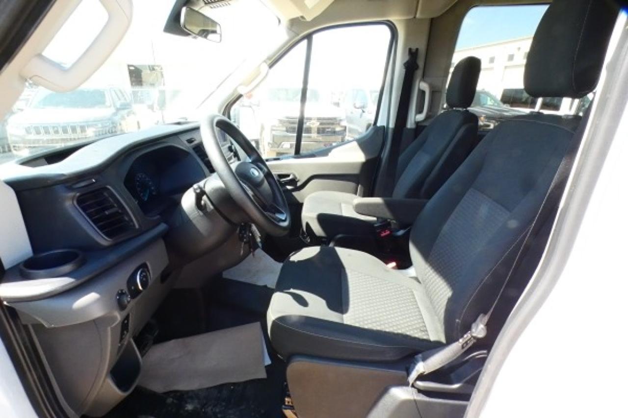 2023 Ford Transit 350 XL 12 pass. Med Roof AWD w/cloth seats, BUC - Photo #12
