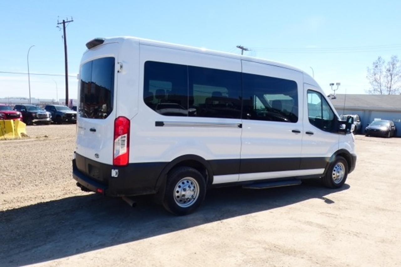 2023 Ford Transit 350 XL 12 pass. Med Roof AWD w/cloth seats, BUC - Photo #6