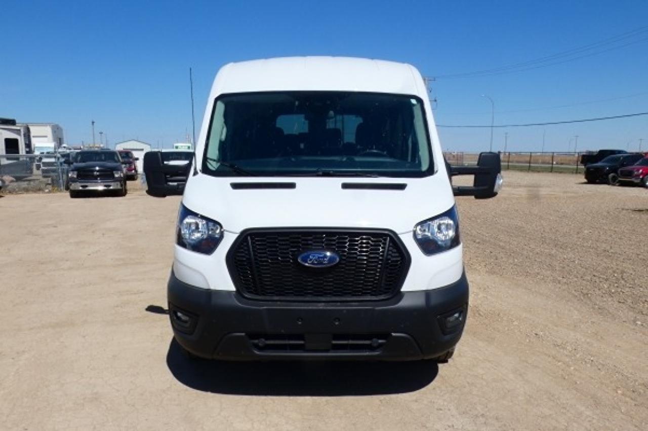 2023 Ford Transit 350 XL 12 pass. Med Roof AWD w/cloth seats, BUC - Photo #3