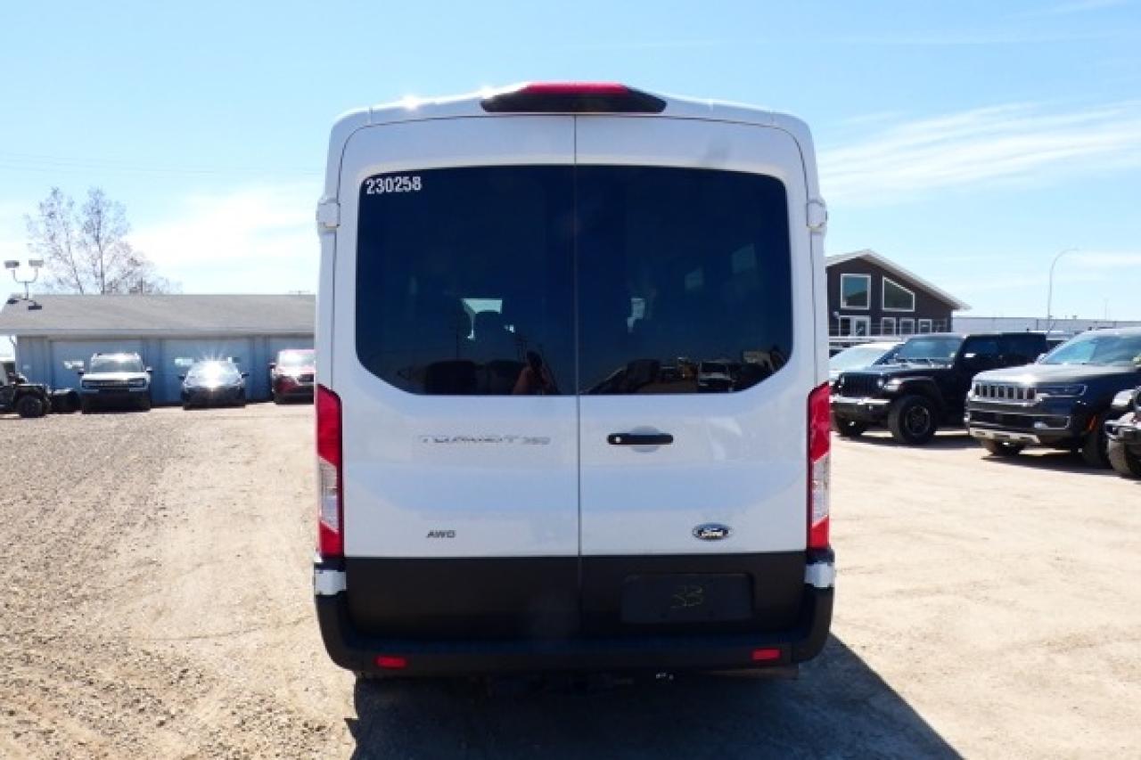 2023 Ford Transit 350 XL 12 pass. Med Roof AWD w/cloth seats, BUC - Photo #7