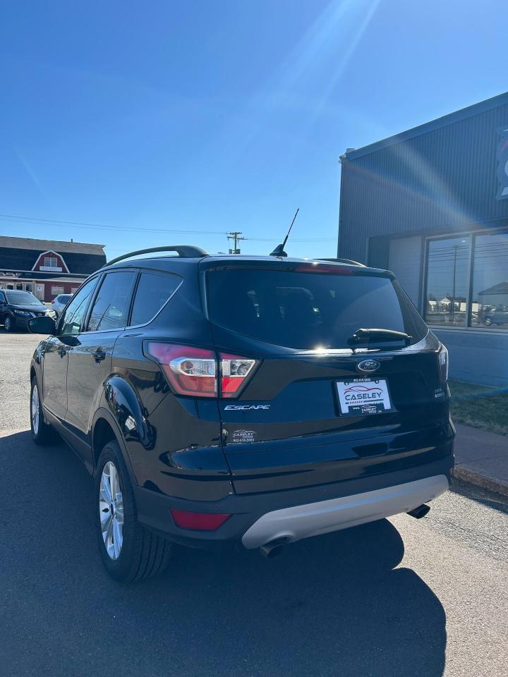 2018 Ford Escape SEL - Photo #6