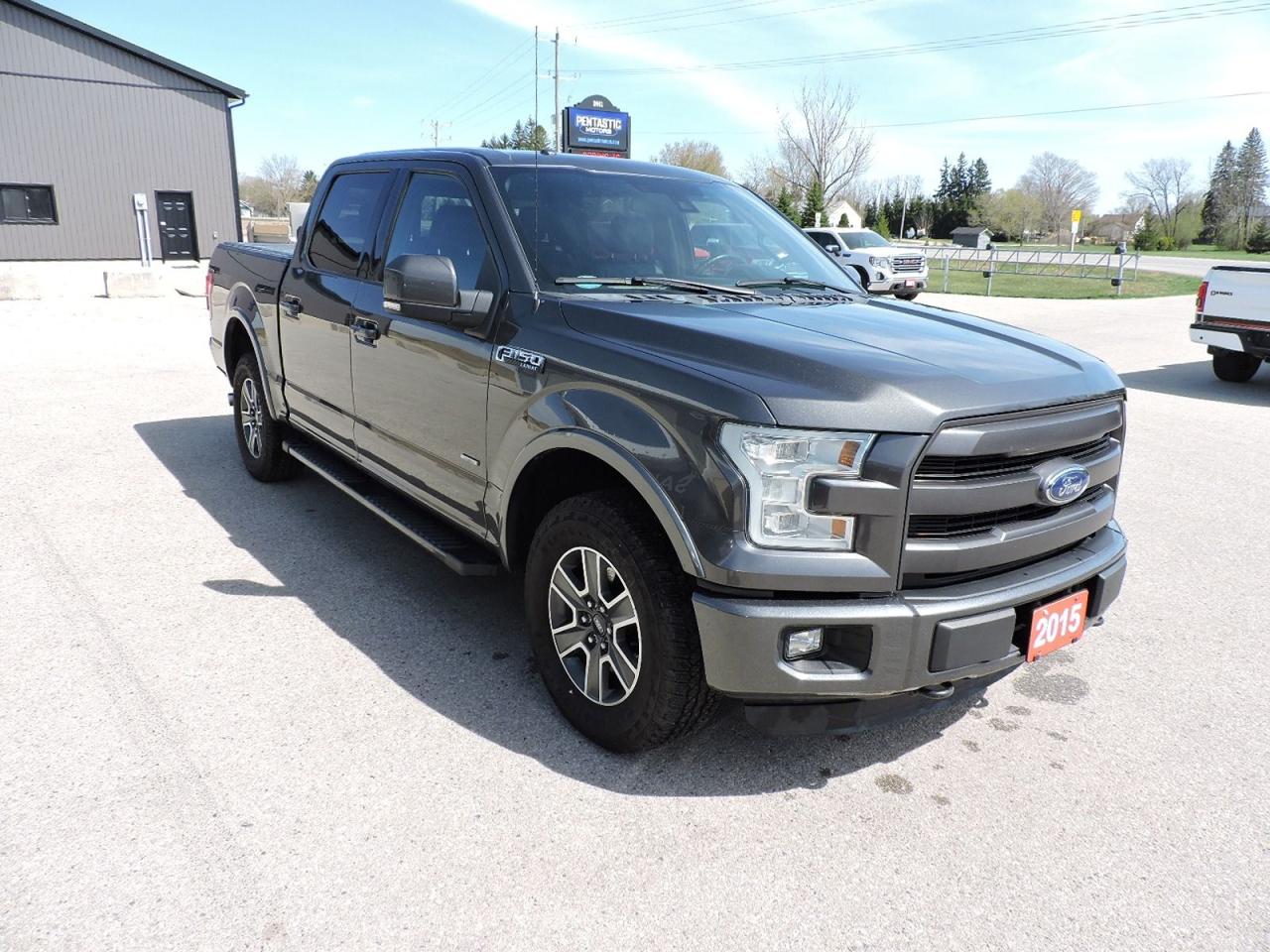 2015 Ford F-150 Lariat 3.5L 4X4  Sunroof Well Maintained 139000KMS