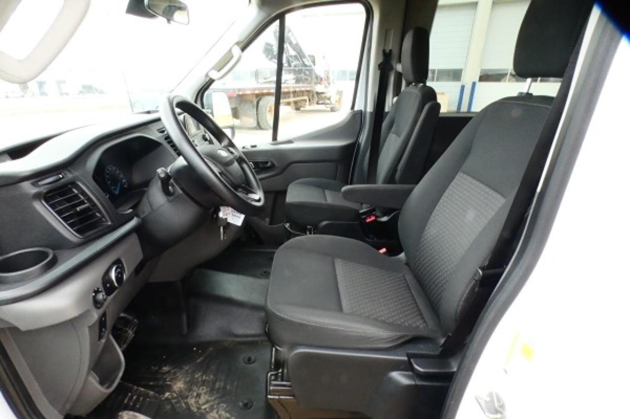 2023 Ford Transit 350 XL 12 pass. Med Roof AWD w/cloth seats, BUC - Photo #12