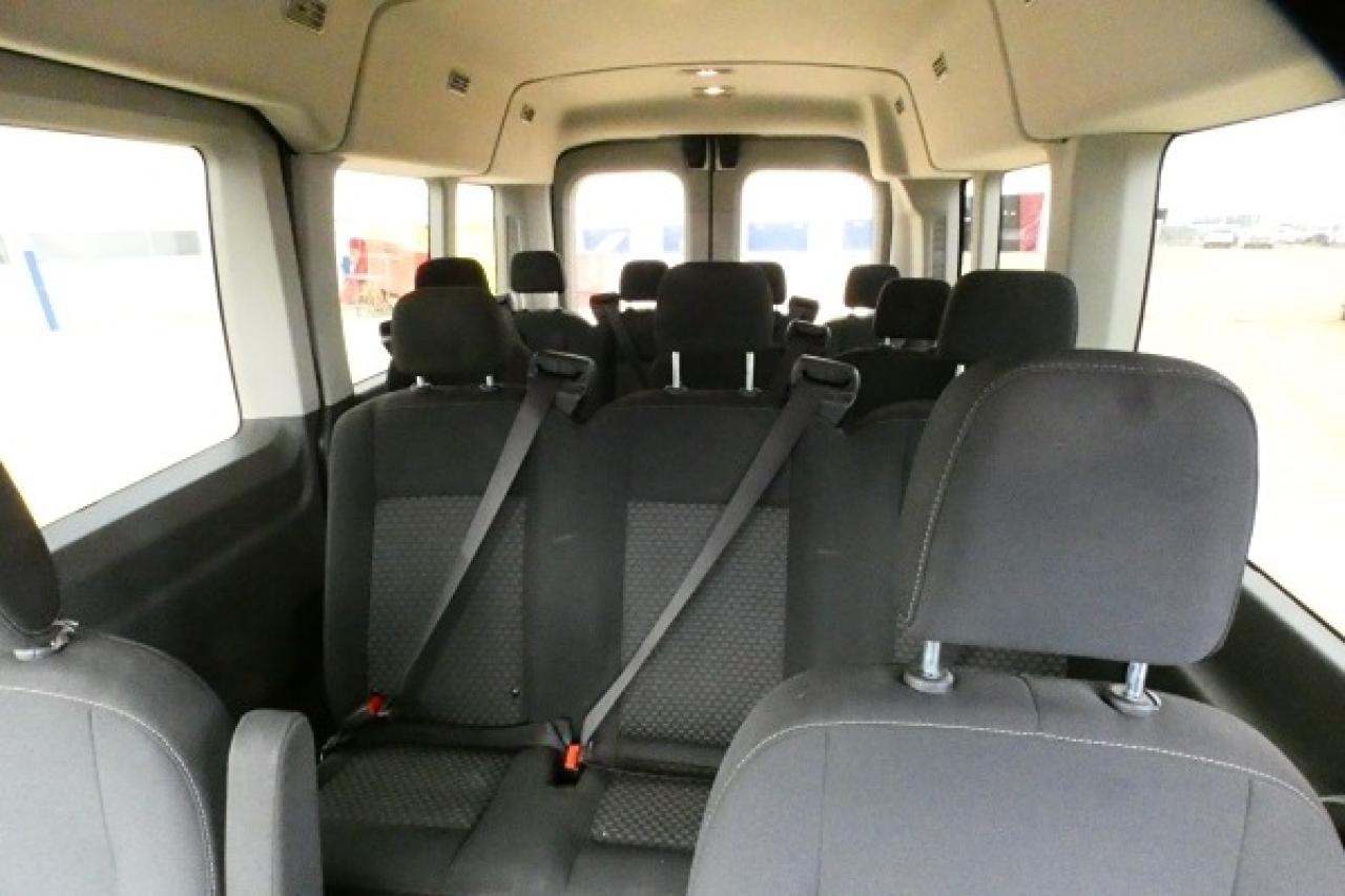 2023 Ford Transit 350 XL 12 pass. Med Roof AWD w/cloth seats, BUC - Photo #11