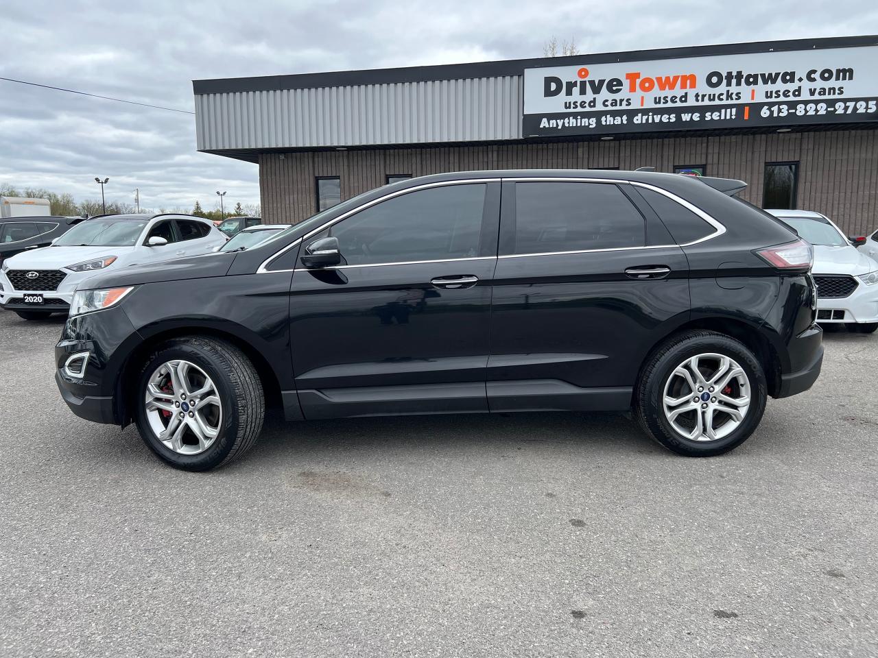 2018 Ford Edge Titanium AWD - Photo #2