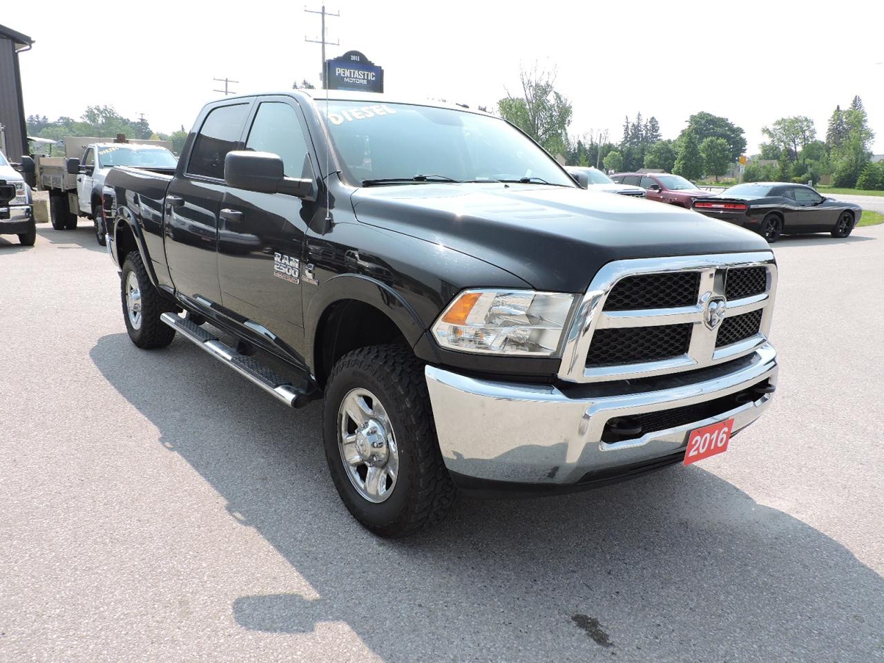 2016 RAM 2500 SLT 6.7L Diesel, 4X4 Navigation Only 118000 KMS