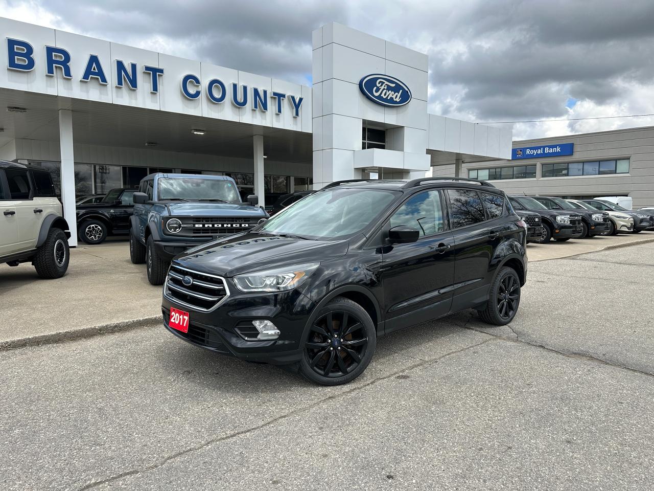 Used 2017 Ford Escape SE | PANO ROOF | SE APPEARACE PACK | NAV | for sale in Brantford, ON