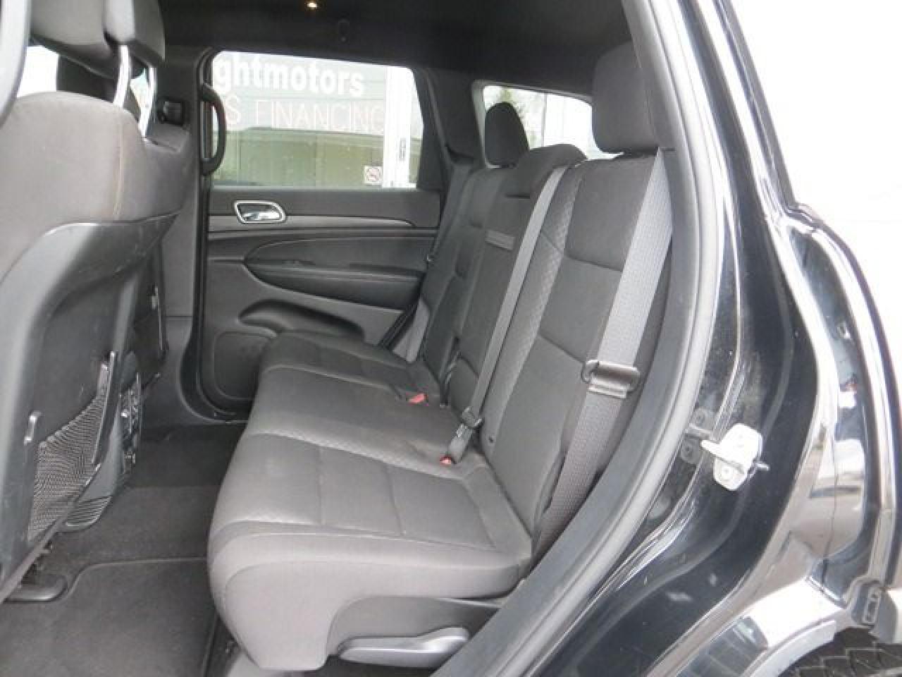 2020 Jeep Grand Cherokee Certified, Laredo, 4x4, navigation, rear camera - Photo #9