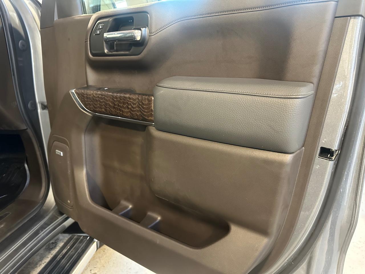 2021 GMC Sierra 1500 DENALI | 6.L 8CYL | SUNROOF | LEATHER | CREW CAB - Photo #8