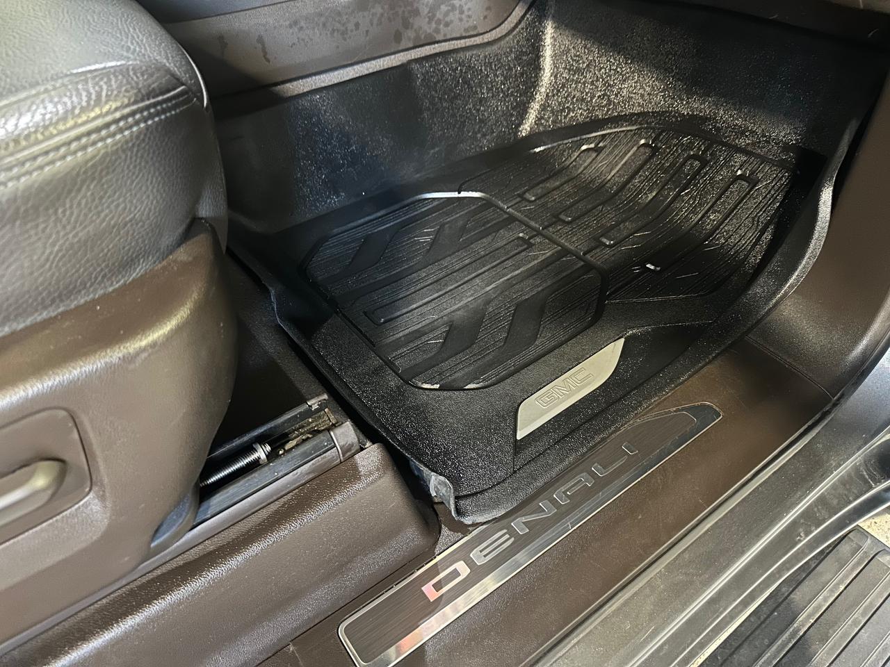 2021 GMC Sierra 1500 DENALI | 6.L 8CYL | SUNROOF | LEATHER | CREW CAB - Photo #12