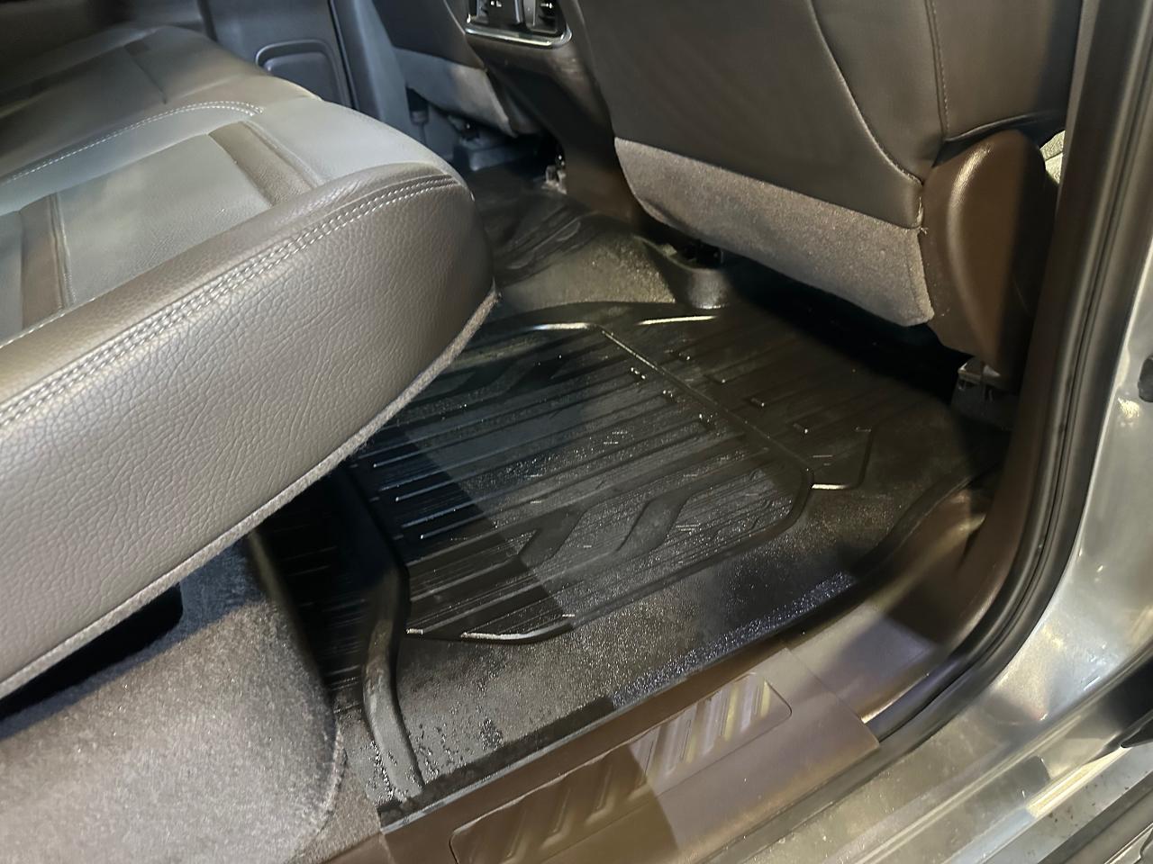 2021 GMC Sierra 1500 DENALI | 6.L 8CYL | SUNROOF | LEATHER | CREW CAB - Photo #10