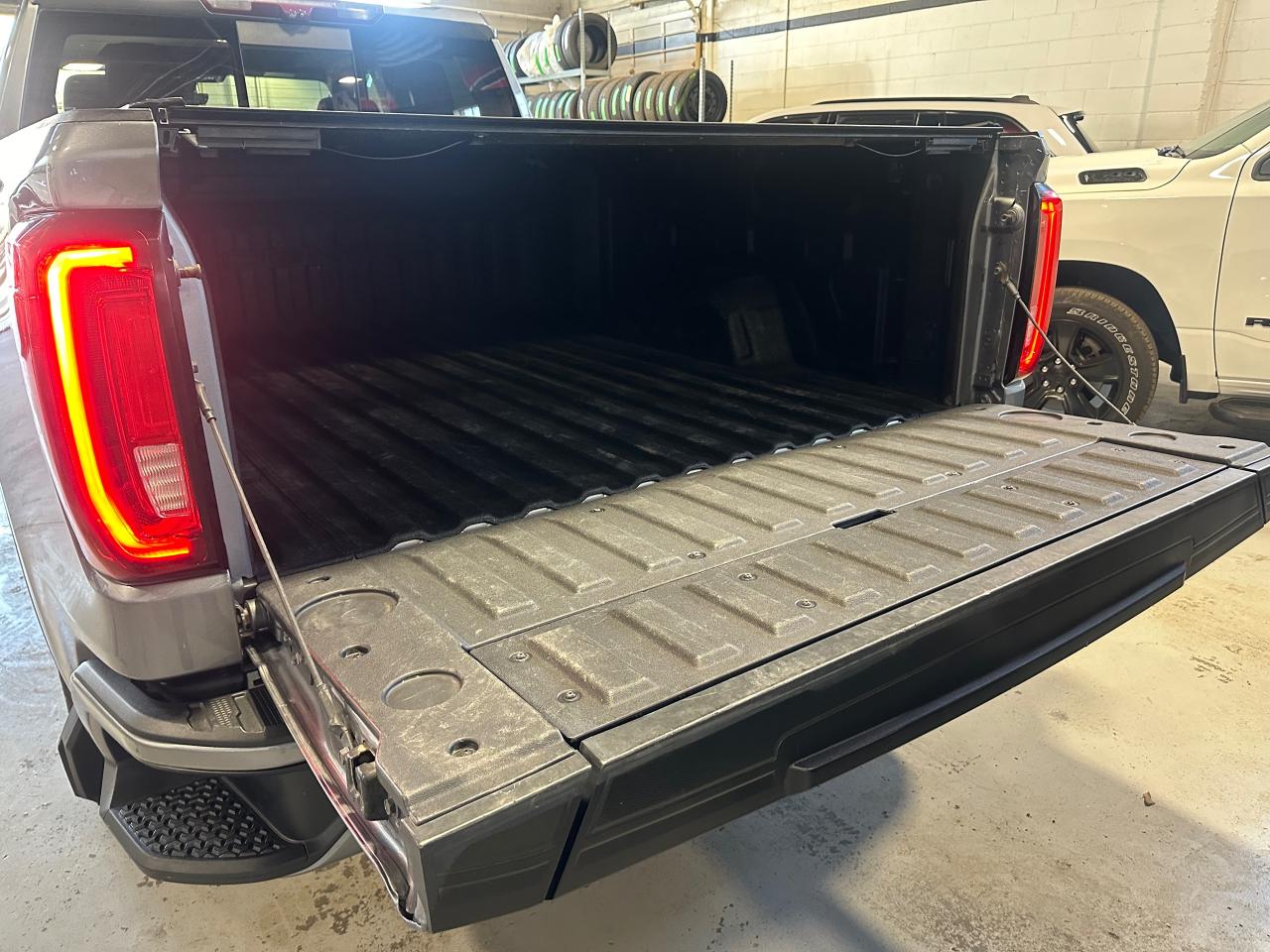 2021 GMC Sierra 1500 DENALI | 6.L 8CYL | SUNROOF | LEATHER | CREW CAB - Photo #19