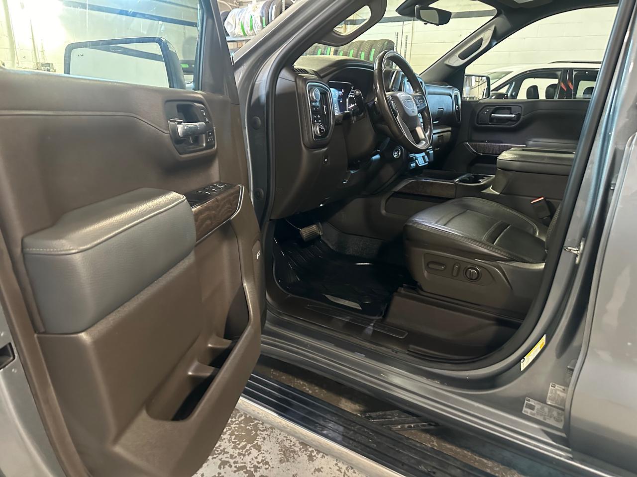2021 GMC Sierra 1500 DENALI | 6.L 8CYL | SUNROOF | LEATHER | CREW CAB - Photo #23