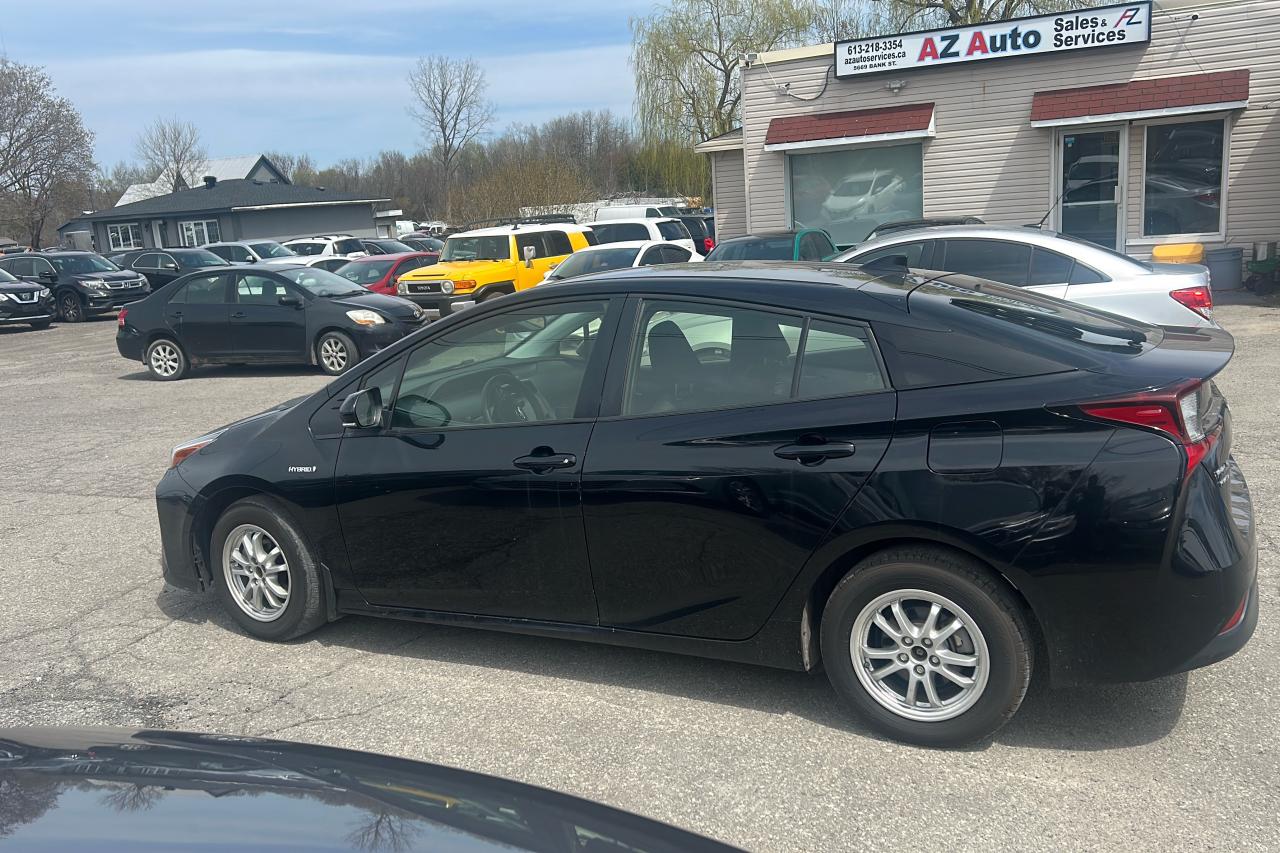 2020 Toyota Prius XLE AWD-e - Photo #8
