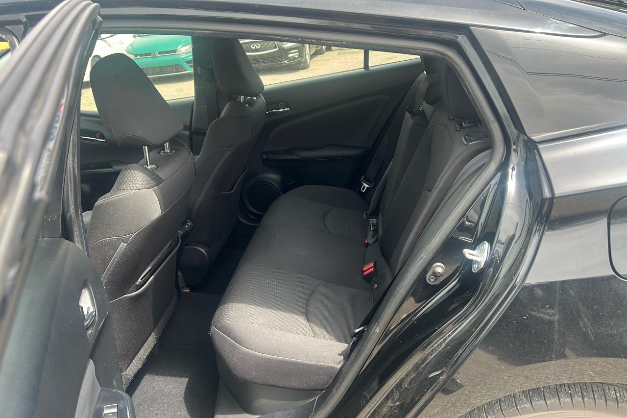 2020 Toyota Prius XLE AWD-e - Photo #10