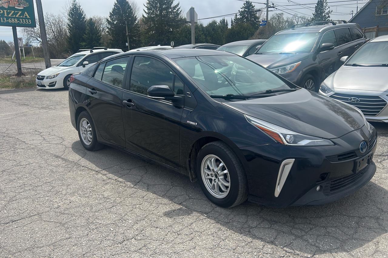 2020 Toyota Prius XLE AWD-e - Photo #3