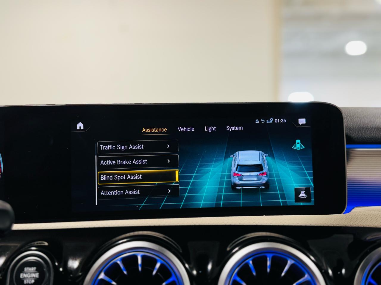 2019 Mercedes-Benz A250 A 250 - Photo #18