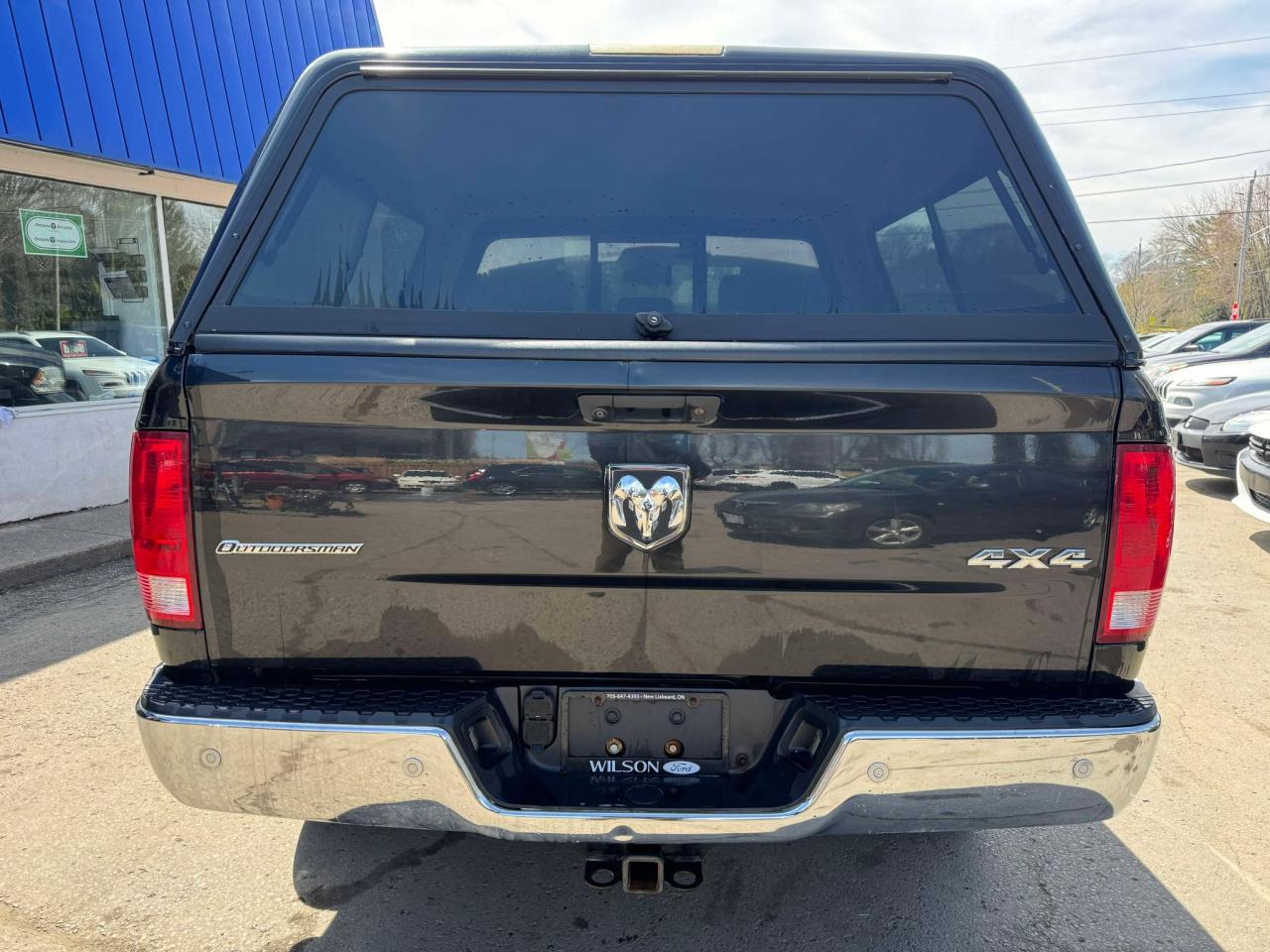 2016 RAM 1500 4WD CREW CAB 140.5" OUTDOORSMAN - Photo #6