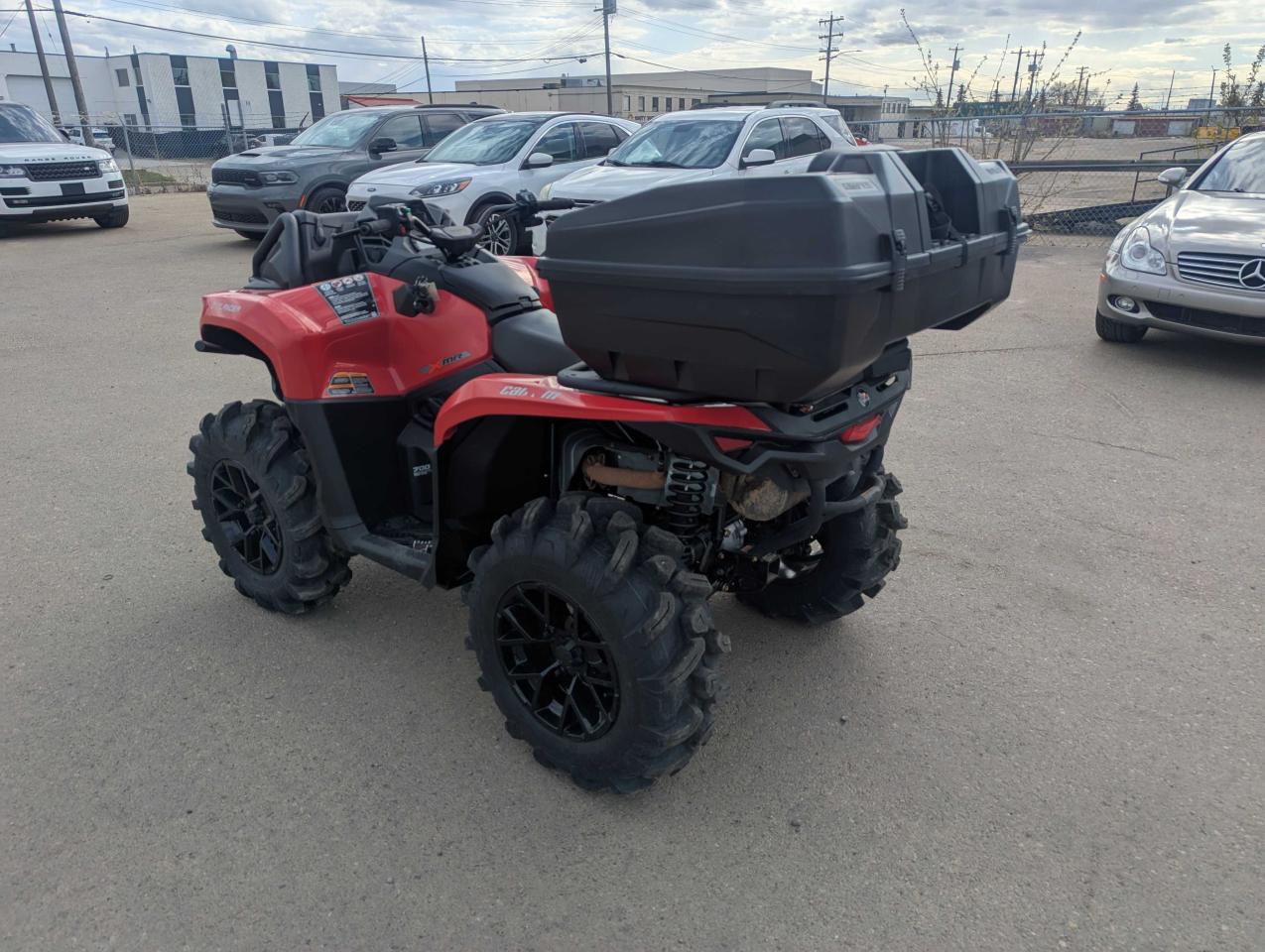 2024 Can-Am Outlander 700 XMR  - Photo #5