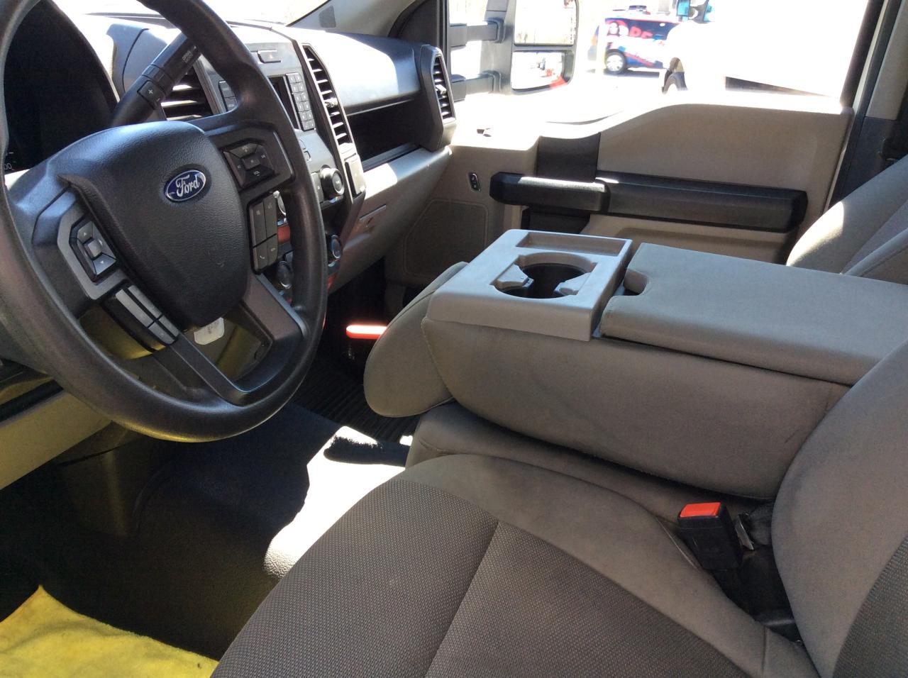 2022 Ford F-550 XL Photo